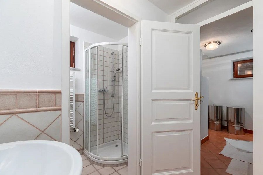 Shower in the cellar